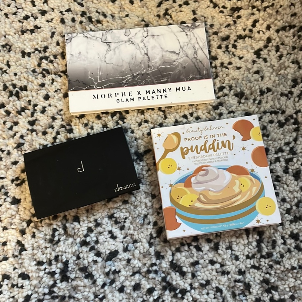 Eyeshadow pallet lot - Doucce, Morphe X Manny Mua, Beauty Bakerie